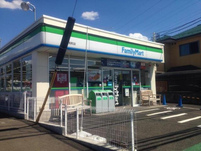 セレーノ川和 ファミリーマート川和町店まで426ｍ