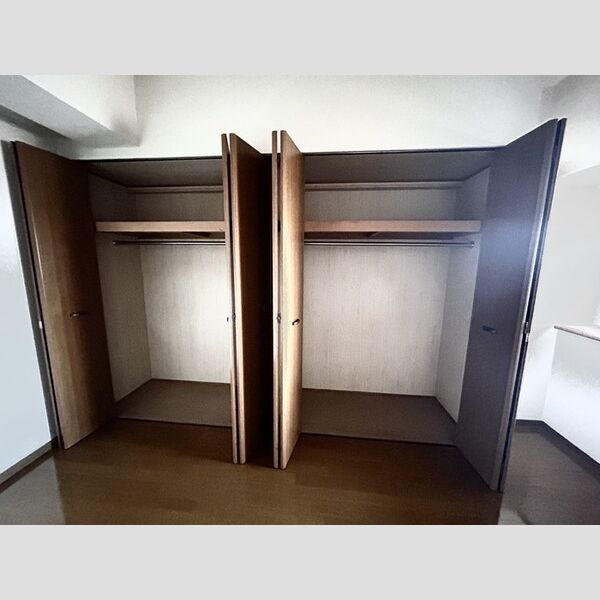 ソレイユ華 洋室クローゼット