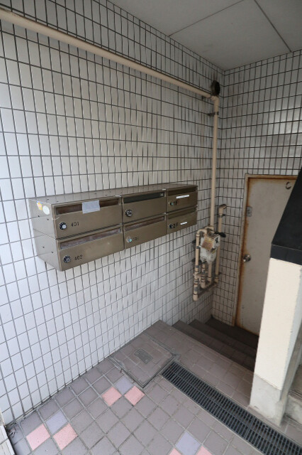 サクラホーム エントランス