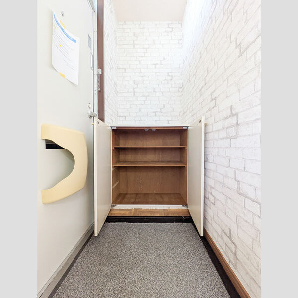 エステート・ニューミー 玄関