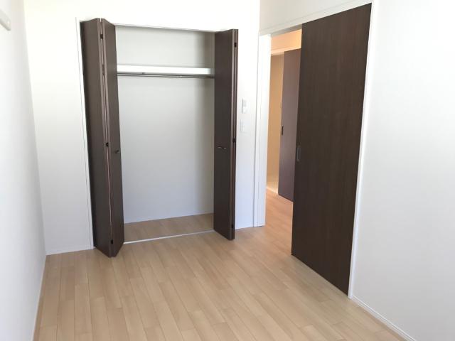 マノワールⅠ202号室 収納