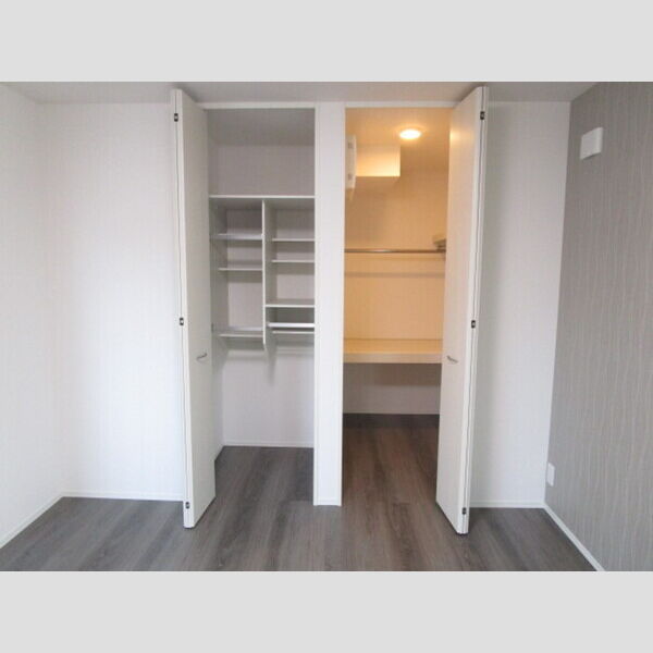 フレシール201号室 物入れ・クローゼット