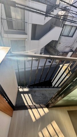 Rooms北新宿 バルコニー