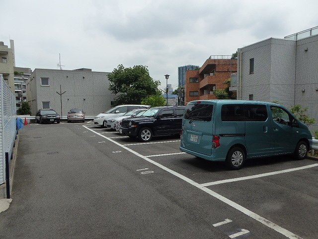 秀和狸穴レジデンス 外観