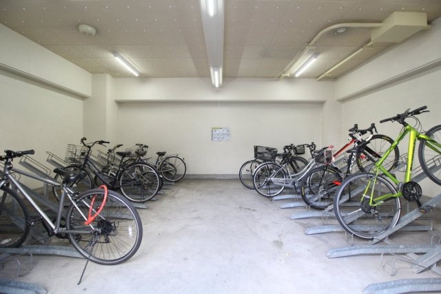 VIDA♯０１７3階 駐輪場