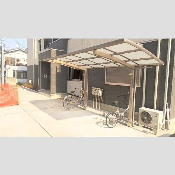 リヴェール上星川 駐輪場