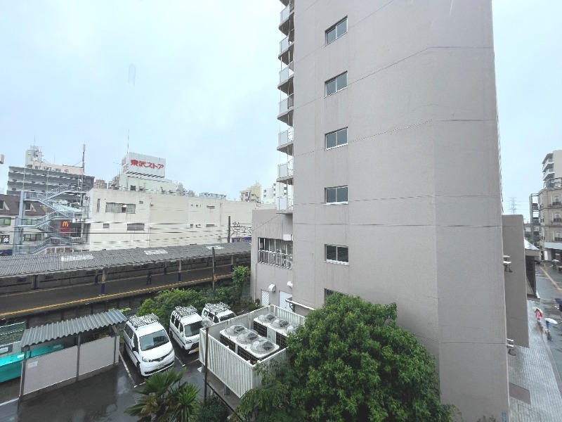 大久保ビル3階 ※掲載の写真は別号室の参考写真になります。