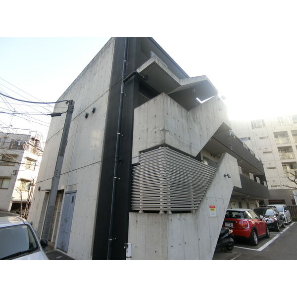 リーフコート 駐車場