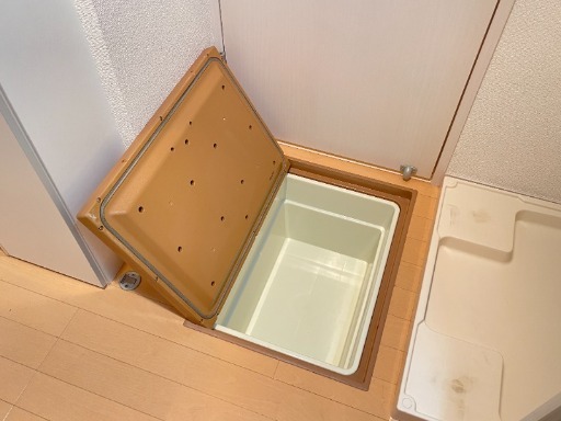 シャイニーソフト新宿御苑1階 部屋その他