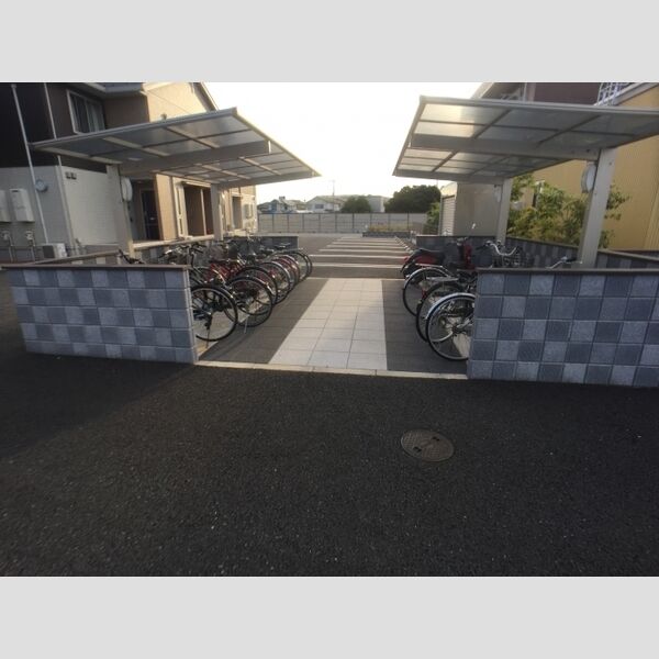 セジュール　チェスナット　A 駐輪場