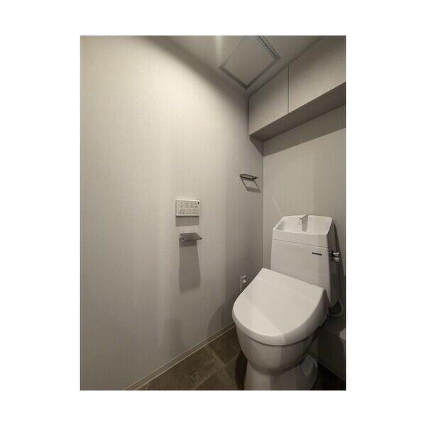 The　Residence　Ichigayadaimachi403号室 トイレ