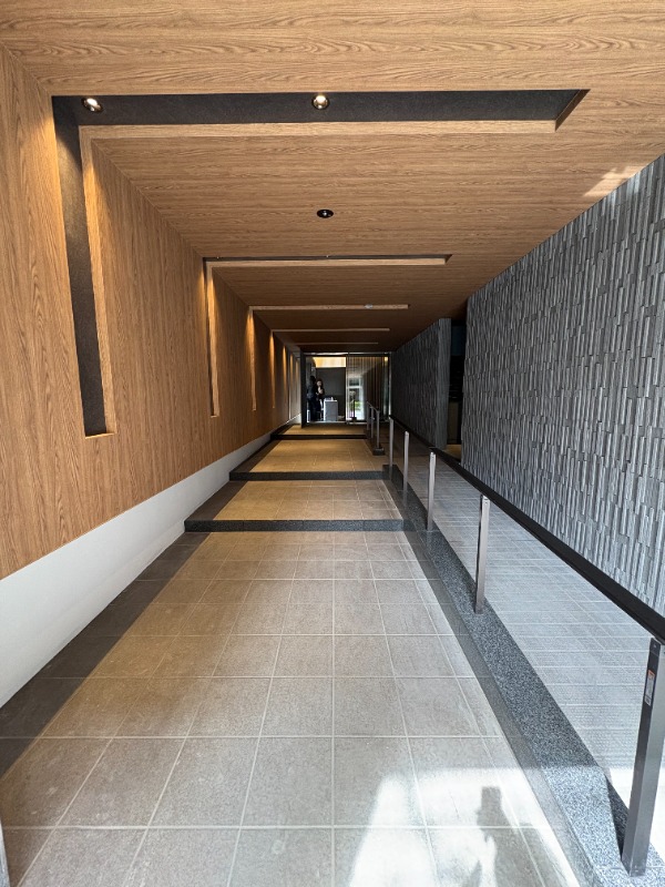 春日テラス2階 エントランス