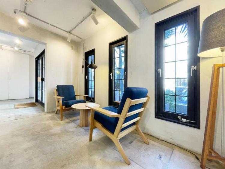 G APARTMENT3階 エントランス