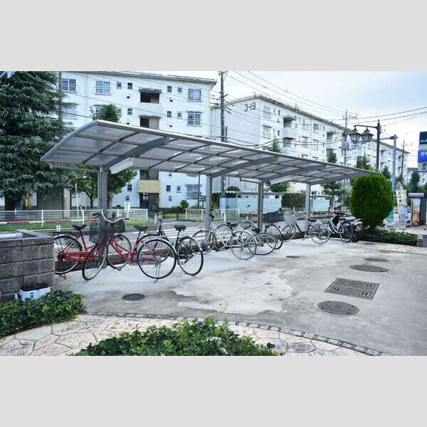 サザンクロス 駐輪場