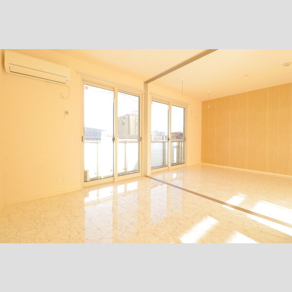 ヘリオス吉川美南　ガイア106号室 洋室