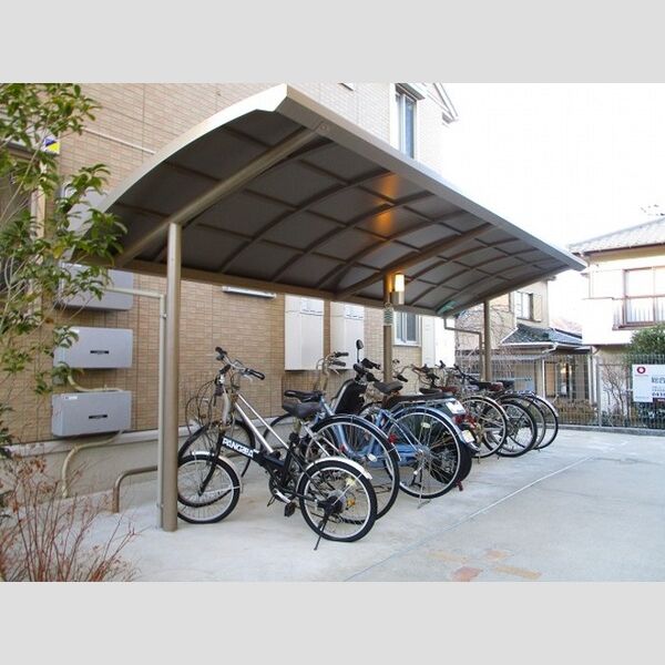 ラヴィーベル　東館 駐輪場