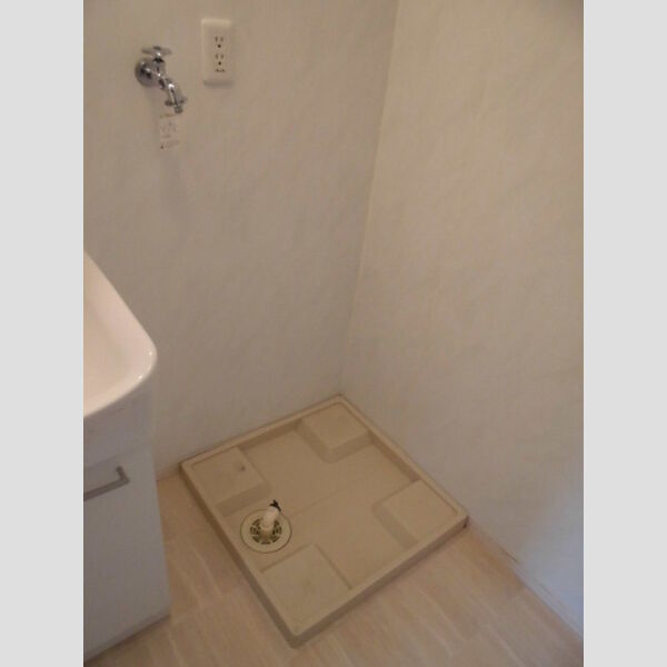 Ya-ECO House105号室 室内洗濯機置き場