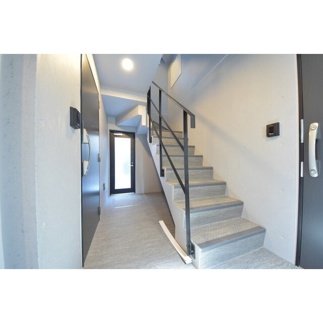 センプリーチェ西日暮里 内観