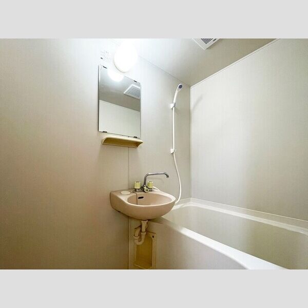 パセオおゆみ野105号室 浴室