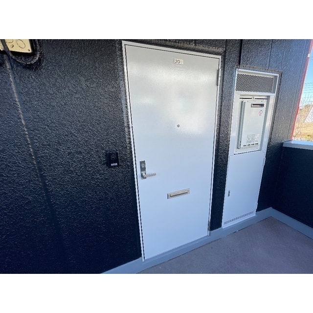 サイプレスサンダ207号室 玄関