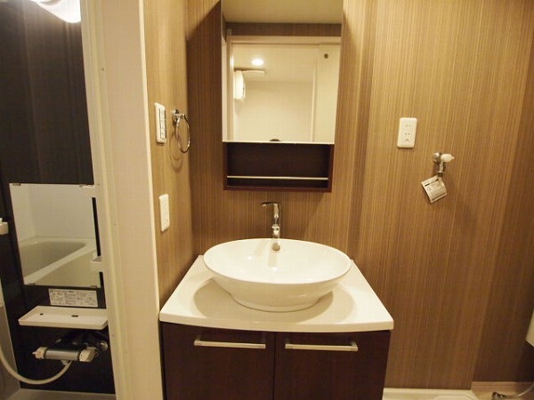 Ｃｈｅｎｅ八千代台1階 デザイン洗面台