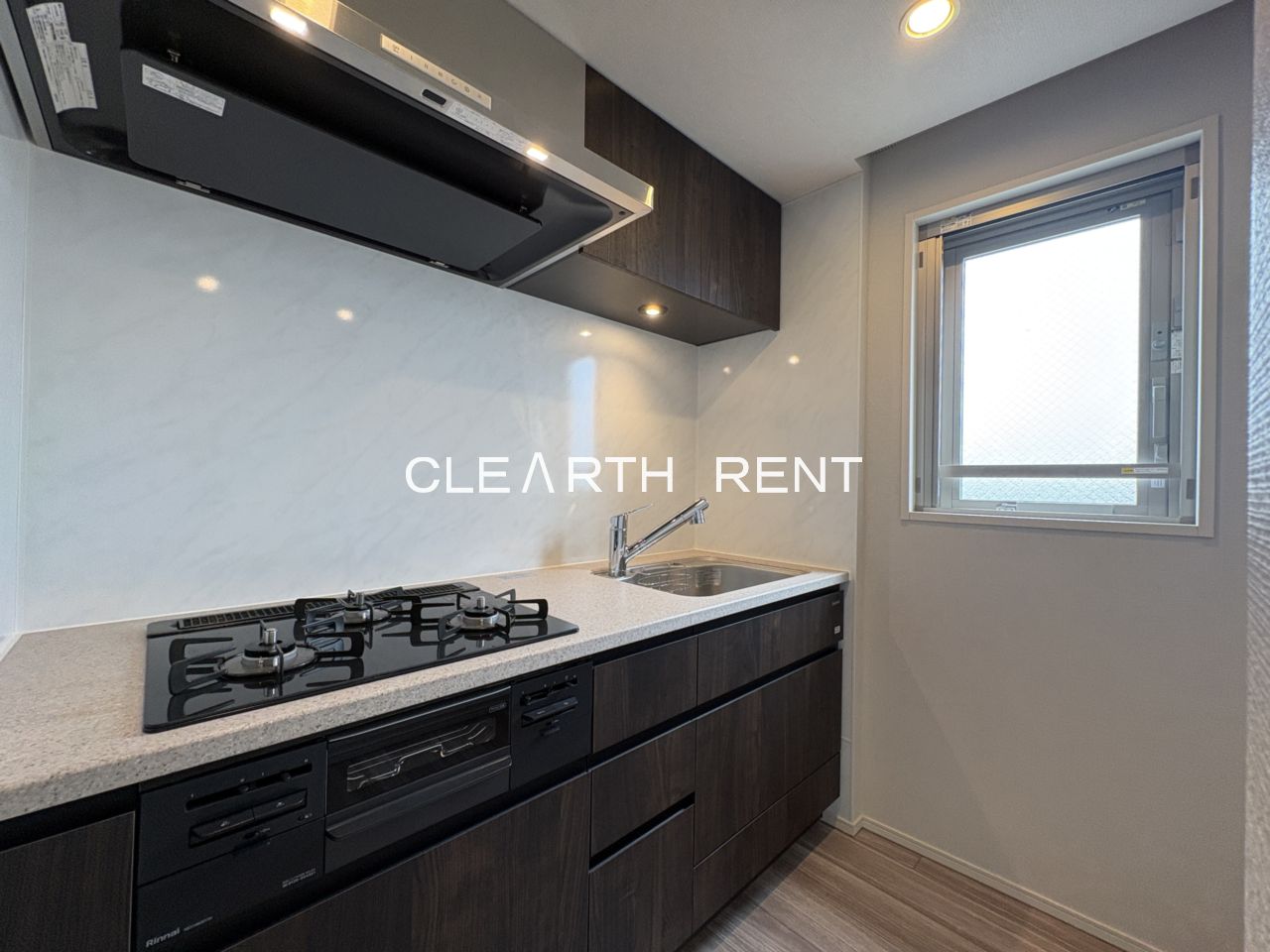 コンシェリア目黒本町 ＴＨＥ ＲＥＳＩＤＥＮＣＥ5階 3口ガスコンロ/シンクが大きく使いやすい設計