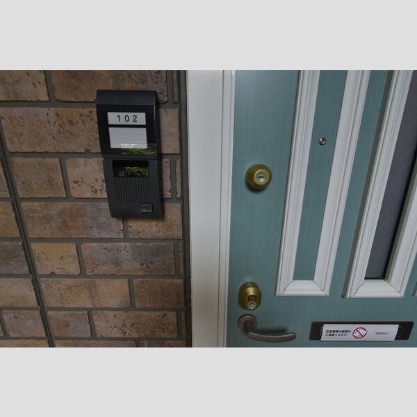 ラフィネ　壱・弐番館 玄関