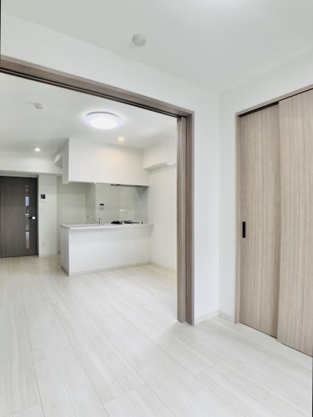 Ｄ’ｓ　ＶＡＲＩＥ三ノ輪レジデンス7階 リビング