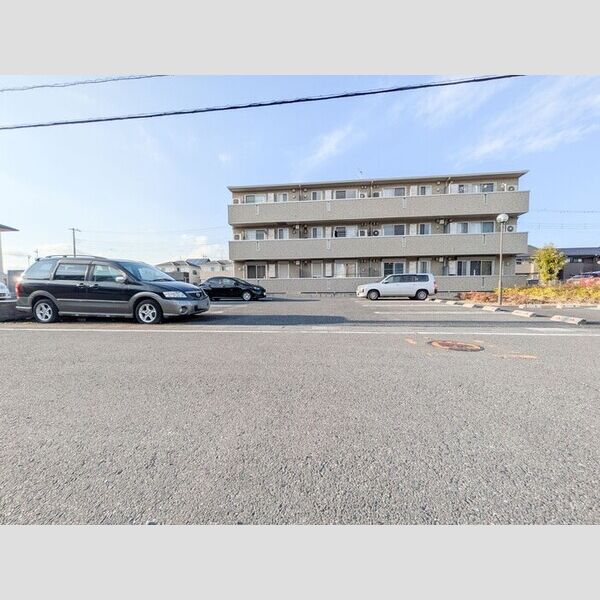 ブライトコート202号室 駐車場