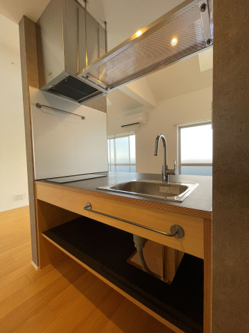 OWN APARTMENT 一之江101号室 キッチン