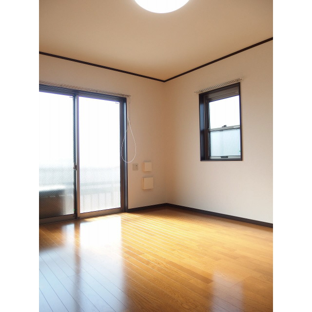 アムール 星の宮207号室 リビング