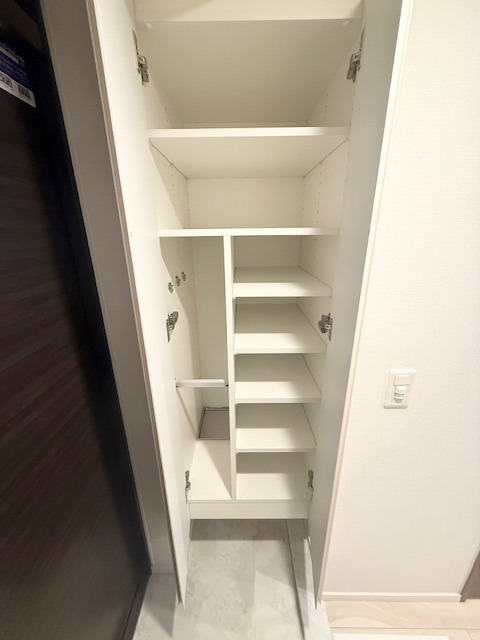 レジディア西小山2階 収納