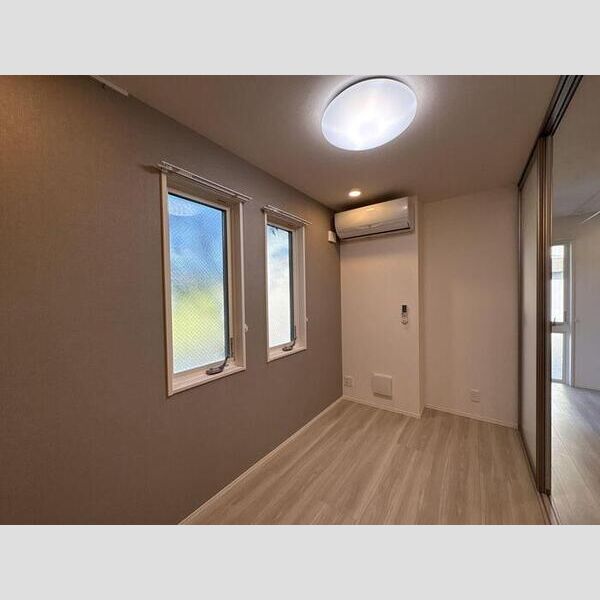 セレスティア六町Ⅱ103号室 洋室