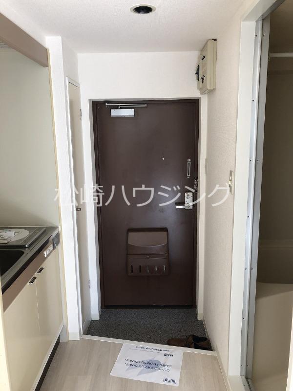 ラ・メゾン中井3階 玄関