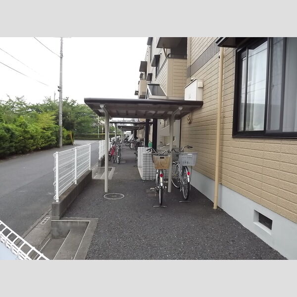 リ・ヴラン東川口　Ⅱ 駐輪場