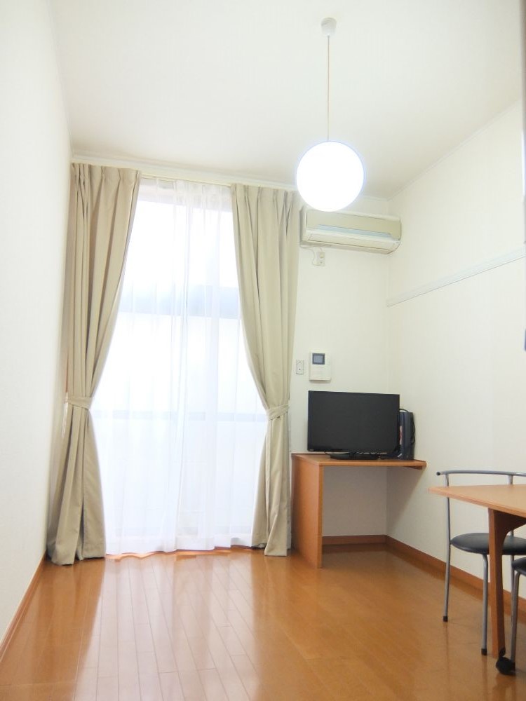 レオパレス彩Ⅲ 玄関