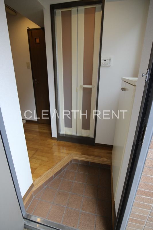 菱和パレス大森山王 玄関