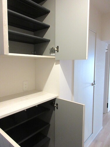 東陽町住宅 玄関収納　※2025年12月撮影