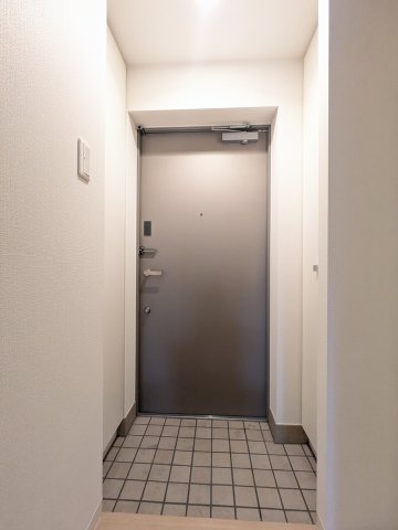 ガーデン豊玉205号室 玄関