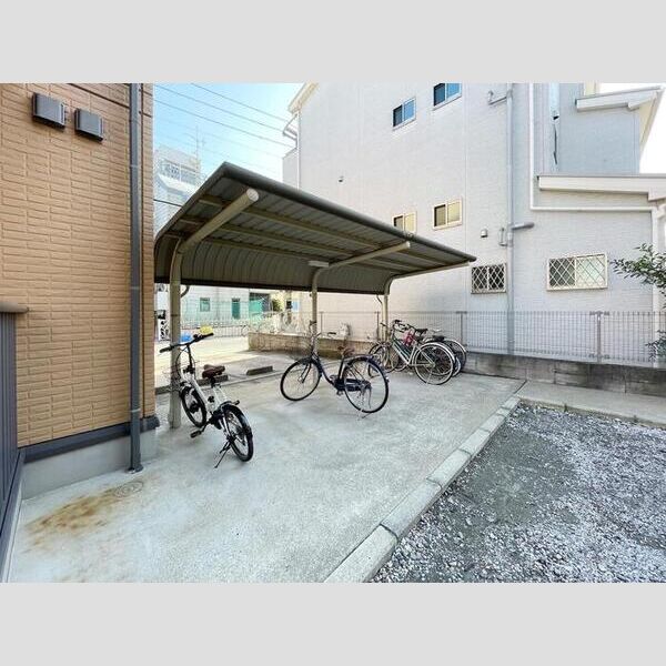 ミントハウス 駐輪場