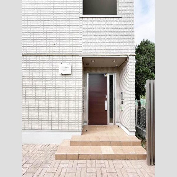 クレシア エントランス