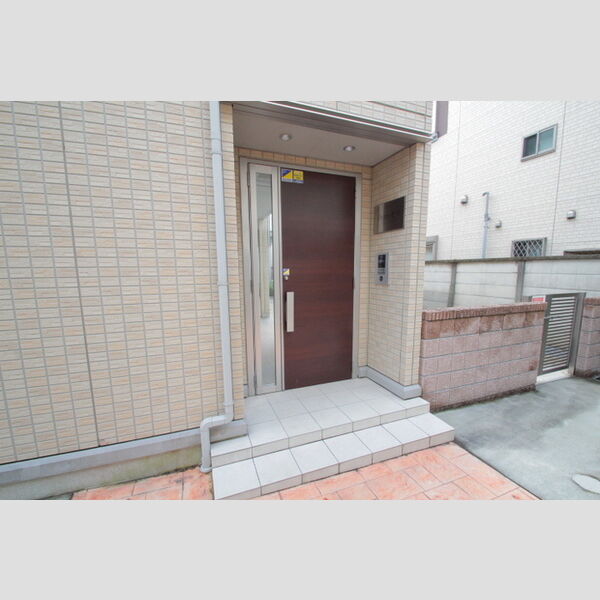 Peony豊明203号室 エントランス