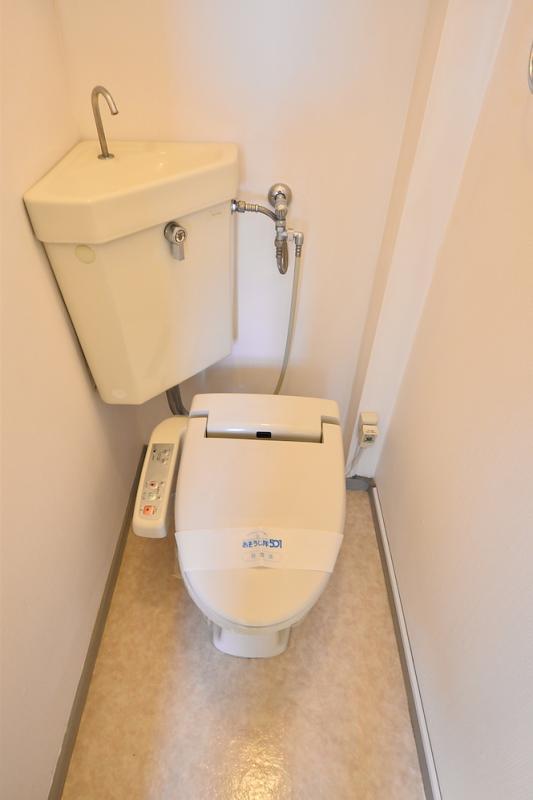 第3アベニューハウス3階 トイレ