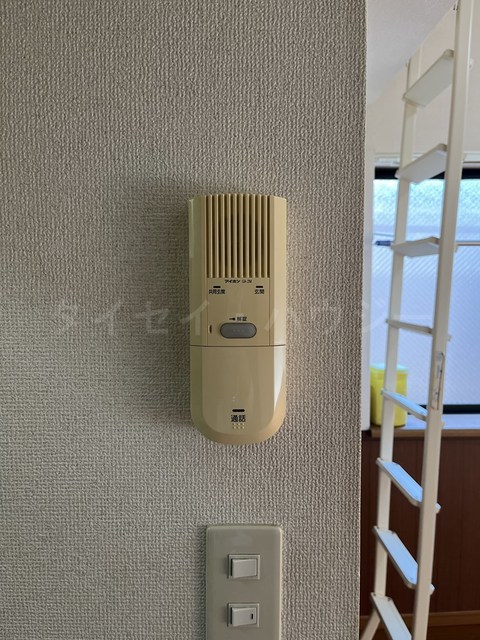 アーバンスクエア江原町Ａ棟0203号室 セキュリティ