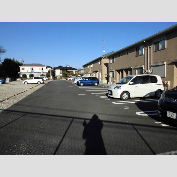 ジャルダンベール　B 駐車場