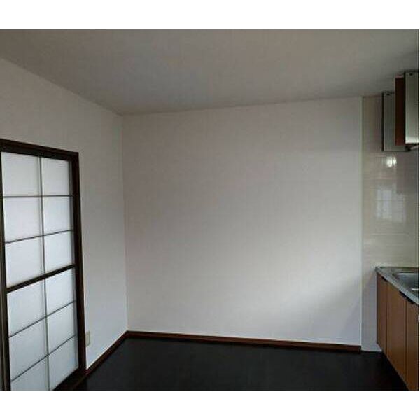 プレミール・オオスミ リビング