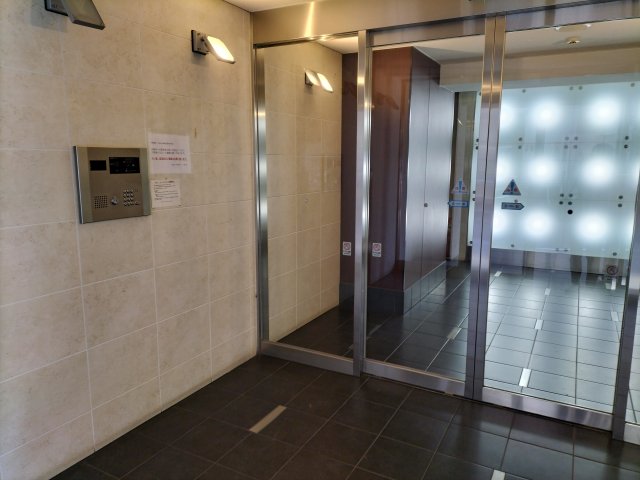 プライムアーバン西新宿Ⅰ1004号室 エントランス