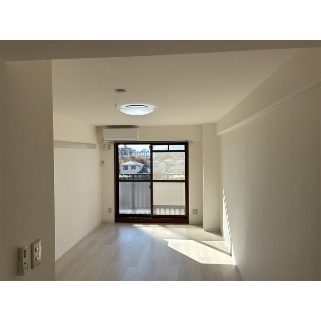 メゾンゼルコーワ 内観