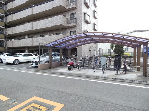 ライオンズマンション朝霞本町3階 自転車置場