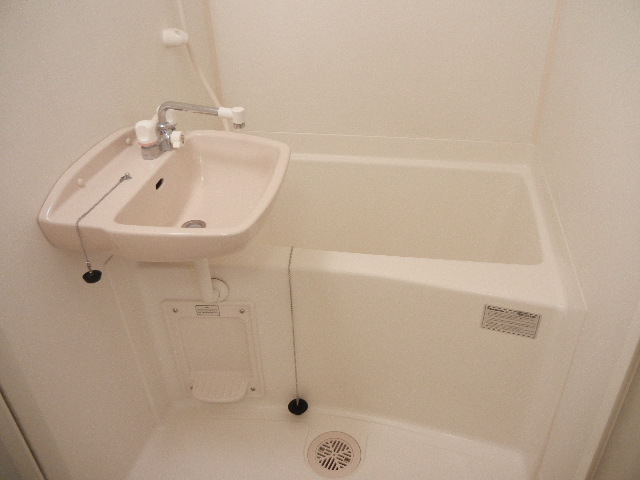 レオパレスＭ．Ｉ お風呂